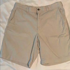 Brooks Brothers ‘346’ 100% cotton shorts, size 34.